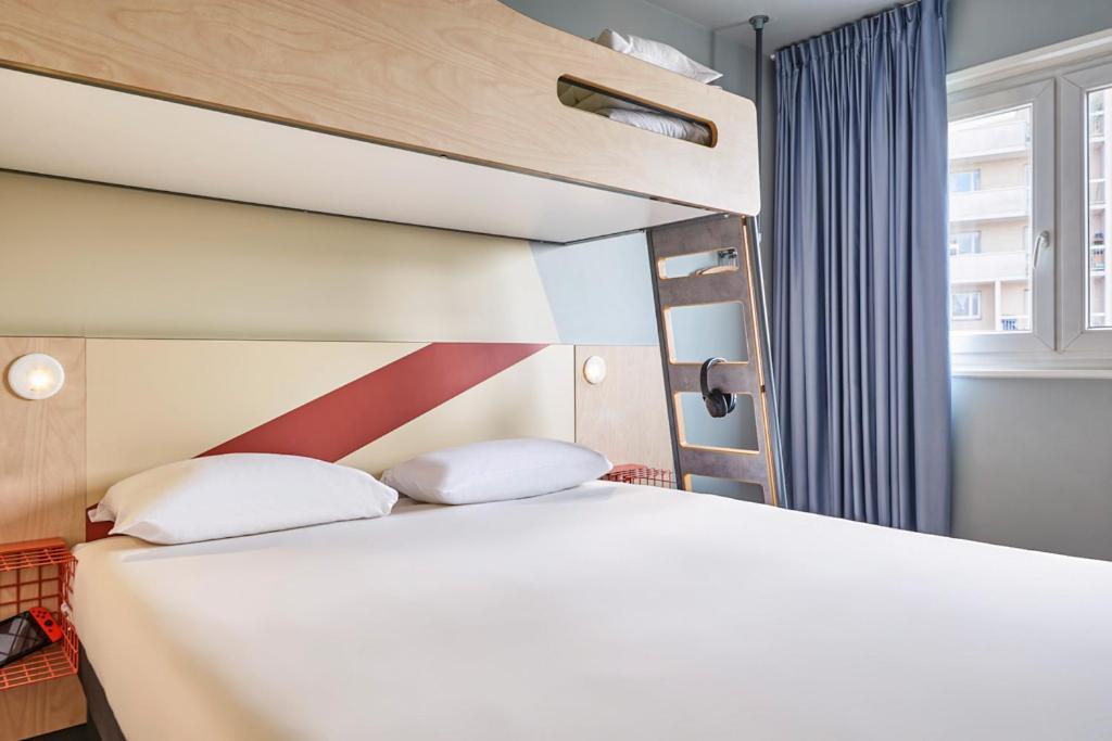 Готель Ibis Budget Paris Porte D'Обервільє Екстер'єр фото