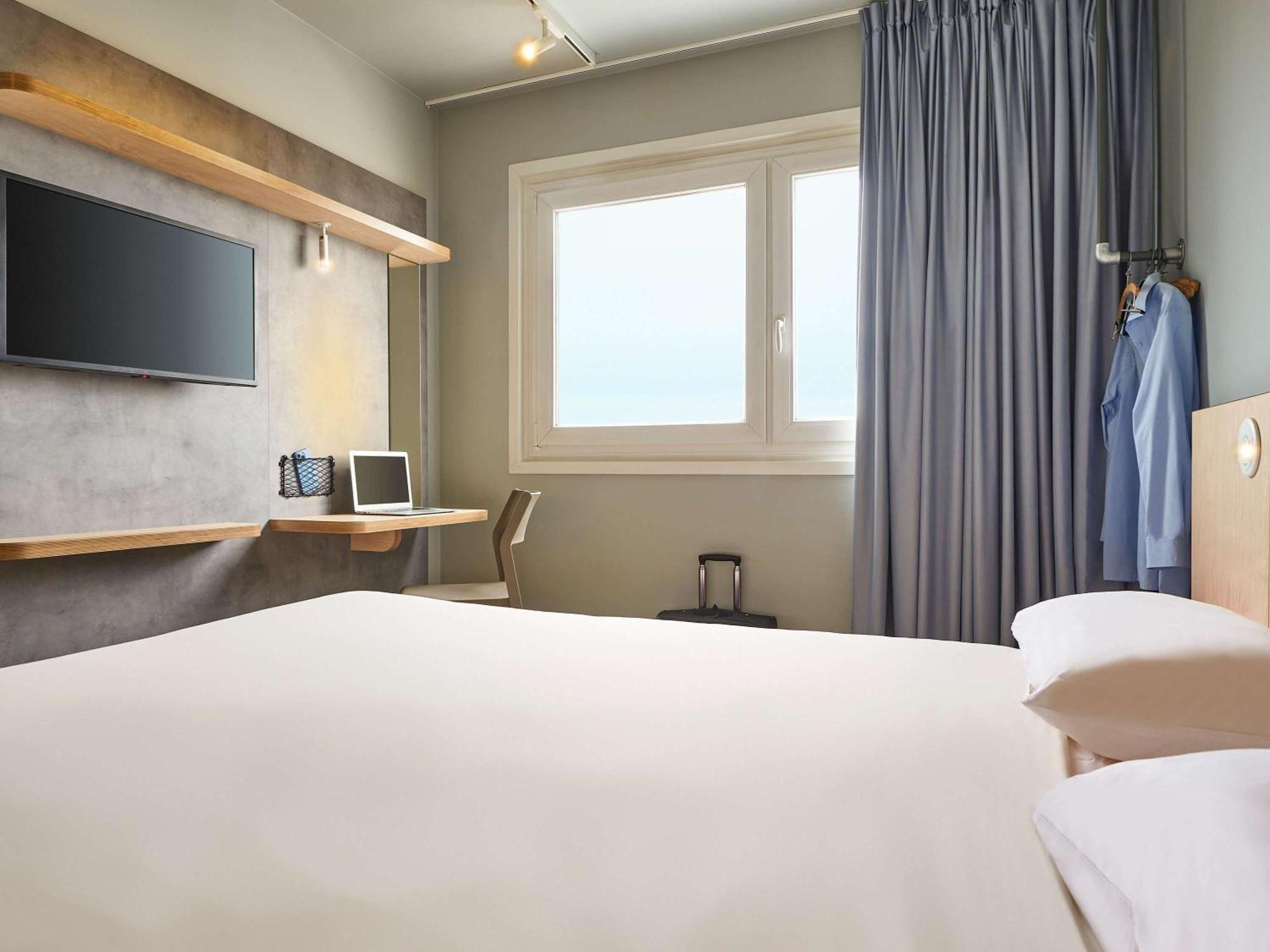 Ibis Budget Paris Porte D'Обервільє Екстер'єр фото
